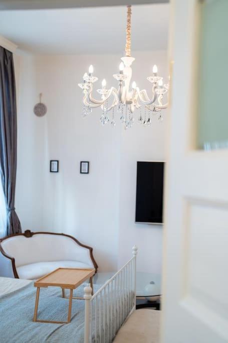 Best Point In The City / 2 Bedrooms