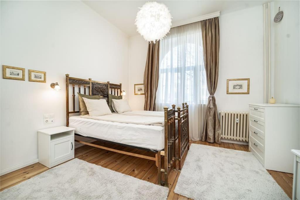 Best Point In The City / 2 Bedrooms Sofia